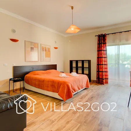 Grace - 5 Bedroom With Swimming Pool Αλμπουφέιρα