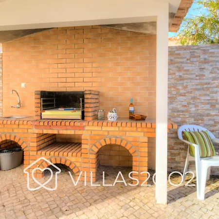 Grace - 5 Bedroom With Swimming Pool Αλμπουφέιρα