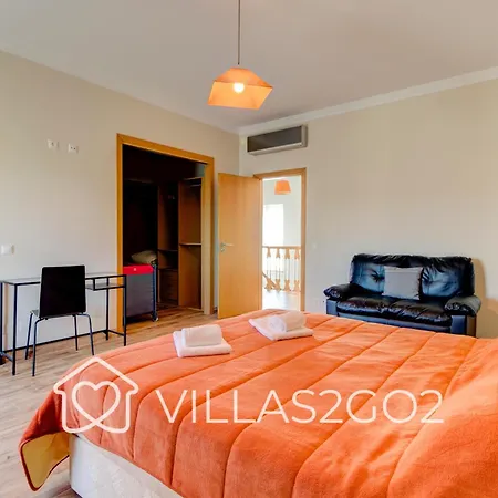 Grace - 5 Bedroom With Swimming Pool Αλμπουφέιρα