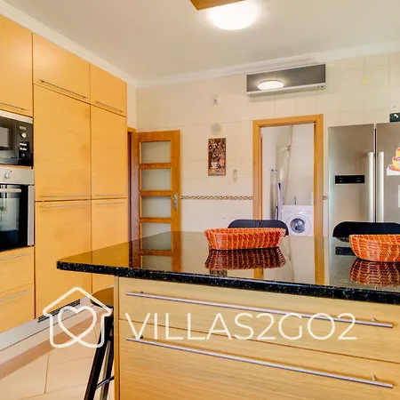 Grace - 5 Bedroom With Swimming Pool וילה *