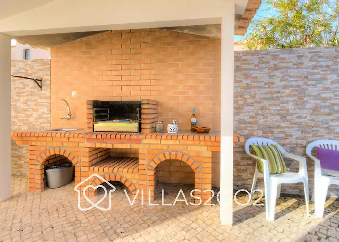 Grace - 5 Bedroom With Swimming Pool Албуфейра