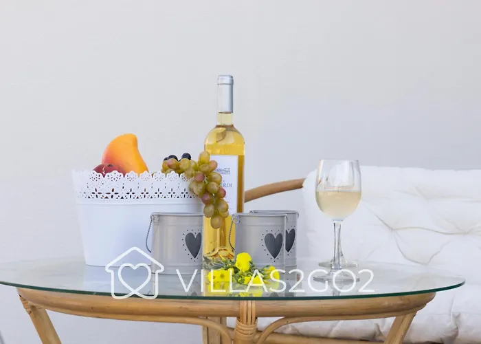 Grace - 5 Bedroom With Swimming Pool *