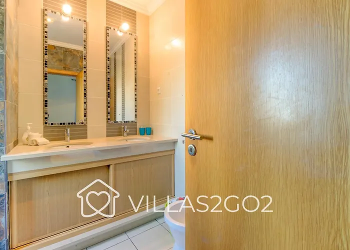 Вилла Grace - 5 Bedroom With Swimming Pool