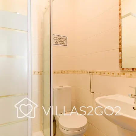 Grace - 5 Bedroom With Swimming Pool וילה אלבופיירה