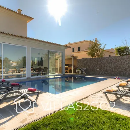 Grace - 5 Bedroom With Swimming Pool אלבופיירה