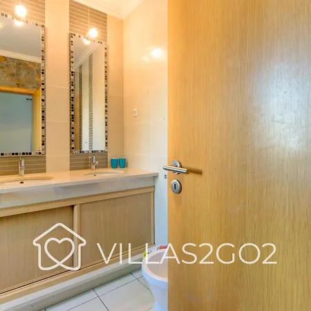 Villa Grace - 5 Bedroom With Swimming Pool